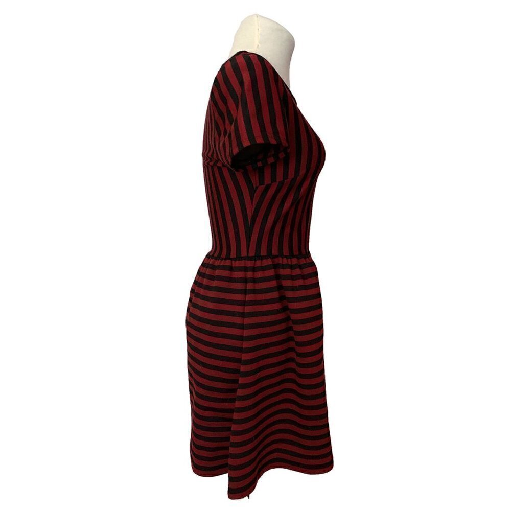 Forever 21 Fit & Flare Red and Black Dress Size S - Picture 3 of 4